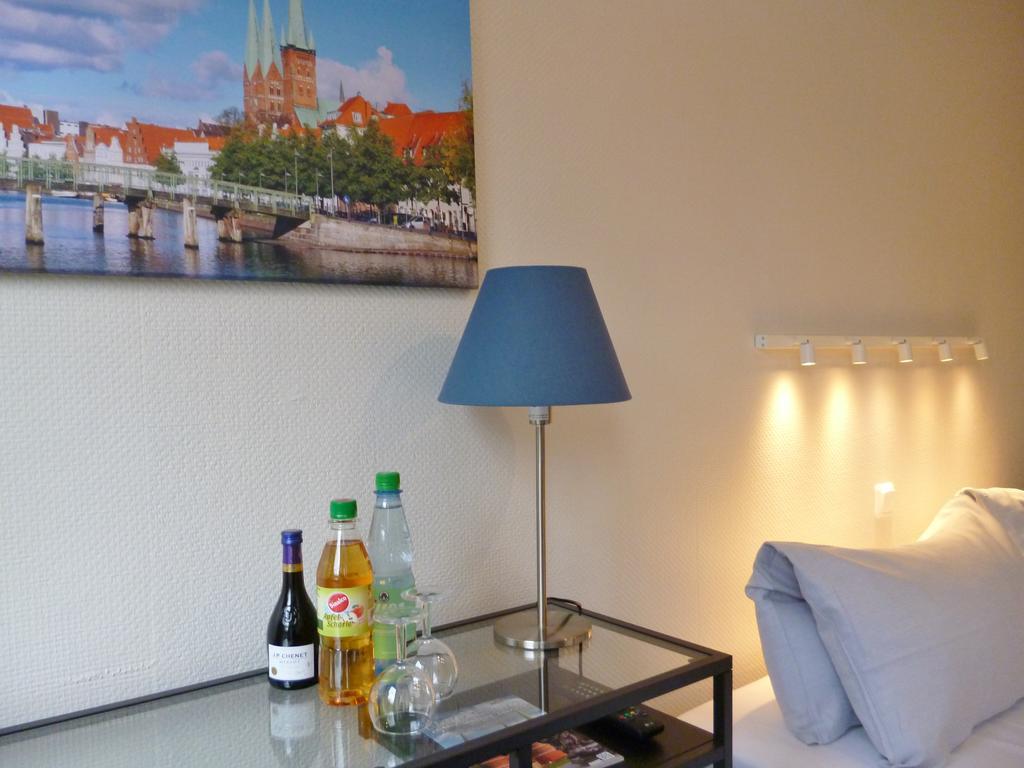 Hotel Am Muehlenteich Lubeck Ngoại thất bức ảnh
